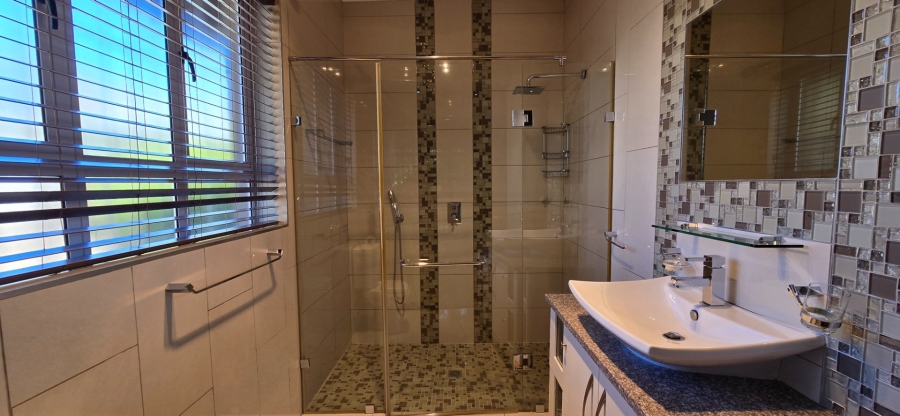 5 Bedroom Property for Sale in Stilfontein Ext 4 North West